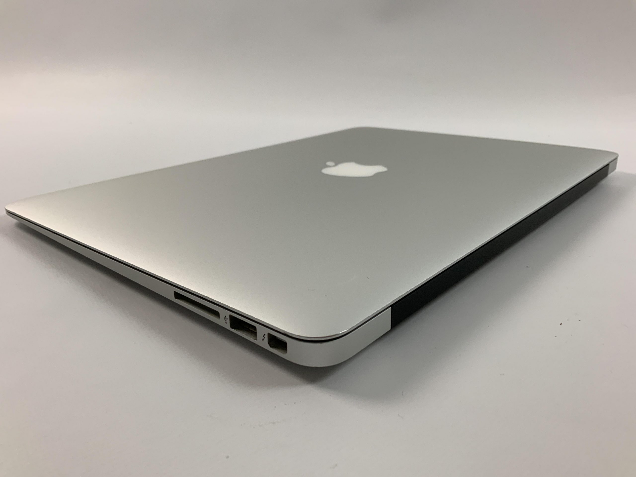 MacBook Air 13" Mid 2017 (Intel Core i5 1.8 GHz 8 GB RAM 256 GB SSD), Intel Core i5 1.8 GHz, 8 GB RAM, 256 GB SSD, image 3